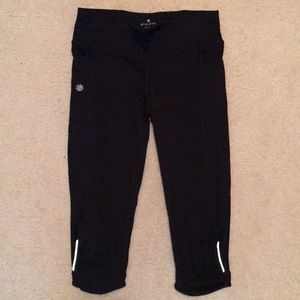 Athleta cropped pants